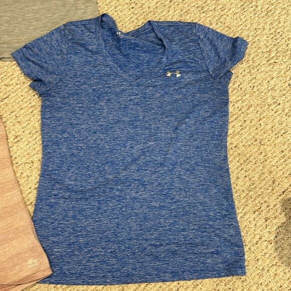 Reebok & Under Armour Women’s Athletic Dri-Fit Shirts Size Small and Medium - Picture 3 of 7